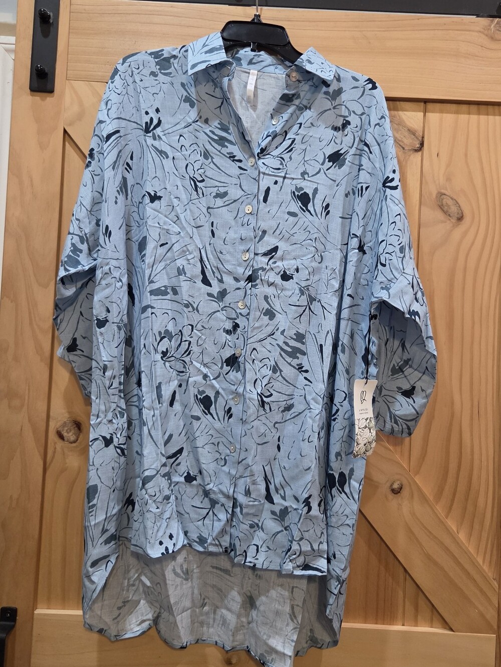 NWT | Lovelei Ranch Breeze Wailea Blooms Oversized Boyfriend Shirt | M/L